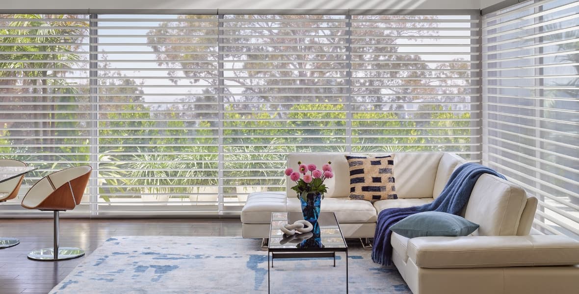 シェードやロールスクリーンのクリーニングについて