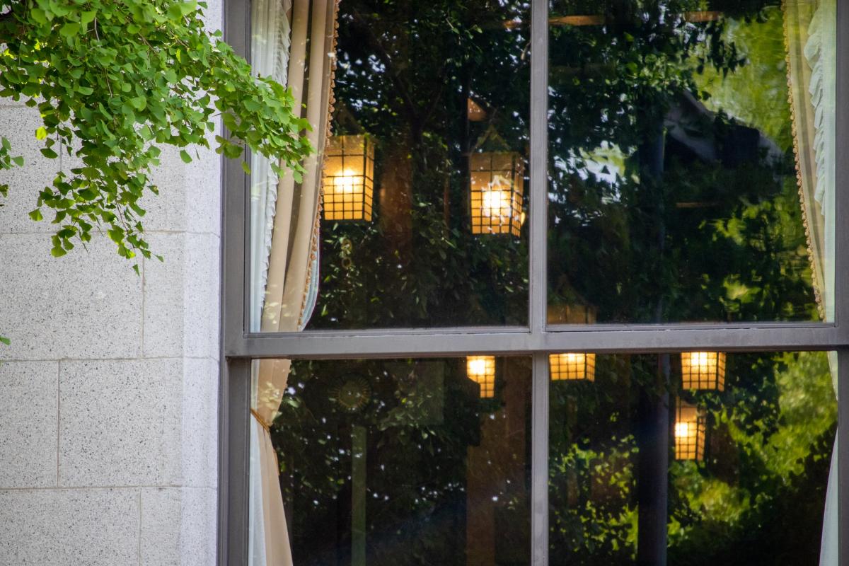 ハトメのオーダーカーテンで失敗しない選び方と素材別活用術