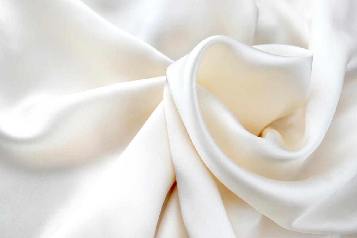 カーテンオーダー初心者必見！失敗しない選び方と採寸方法