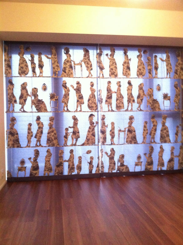 フィスバ　プレーンシェード　連装仕様　ボーダー加工｜高級マンション　新築