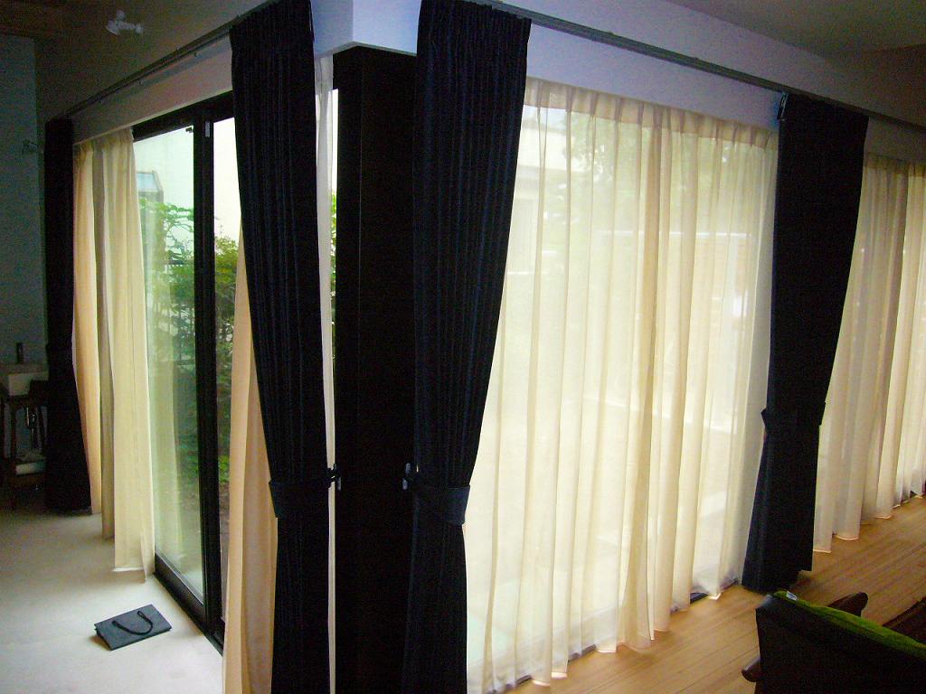 ベルベットカーテン｜フィスバ｜濃紺｜クリエーションバウマン